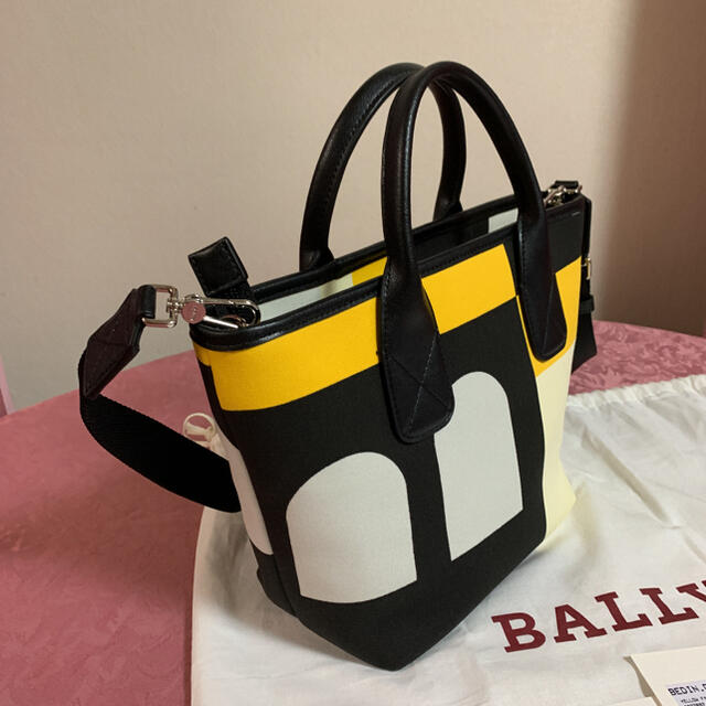 Bally(バリー)のゆりぱ様御専用♡【新品】　BALLY ツーウェイ バッグ　黒 レディースのバッグ(ショルダーバッグ)の商品写真