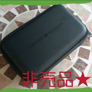 トミーヒルフィガー(TOMMY HILFIGER)のTOMMY HILFIGER　★ノベルティ★　携帯バッテリー　★非売品★(その他)