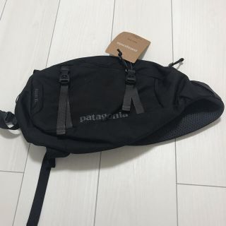 パタゴニア(patagonia)のパタゴニア　ウエストバッグ　ブラック　新品(ボディーバッグ)