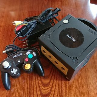 ニンテンドーゲームキューブ(ニンテンドーゲームキューブ)のゲームキューブ 黒 (家庭用ゲーム機本体)