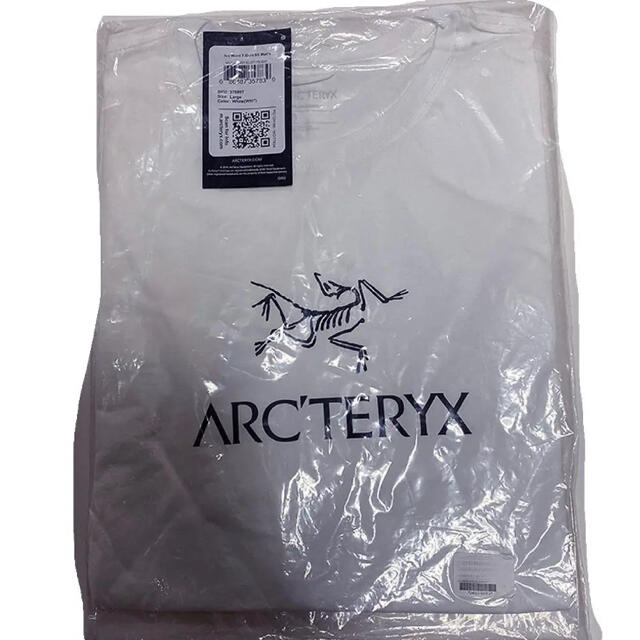 ARC'TERYX(アークテリクス)のアークテリクス ロゴプリント半袖Tシャツ アークワード WHITE(L) メンズのトップス(Tシャツ/カットソー(半袖/袖なし))の商品写真