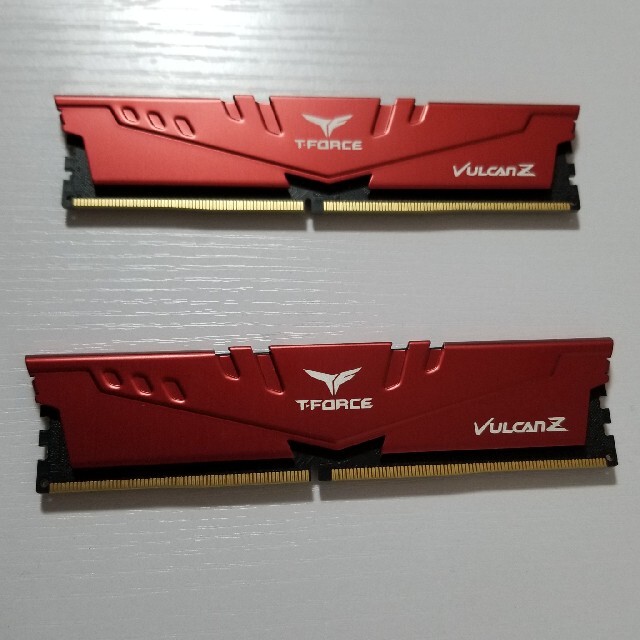 Team DDR4  3200Mhz　デスクトップメモリ　最終値下げ スマホ/家電/カメラのPC/タブレット(PCパーツ)の商品写真