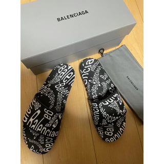 バレンシアガ(Balenciaga)の新品正規　バレンシアガ　プールサンダル　総ロゴ　41(サンダル)