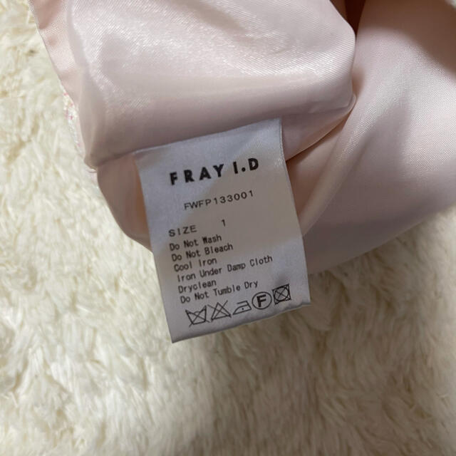 FRAY I.D(フレイアイディー)のFLAY I.D ショートパンツ レディースのパンツ(ショートパンツ)の商品写真