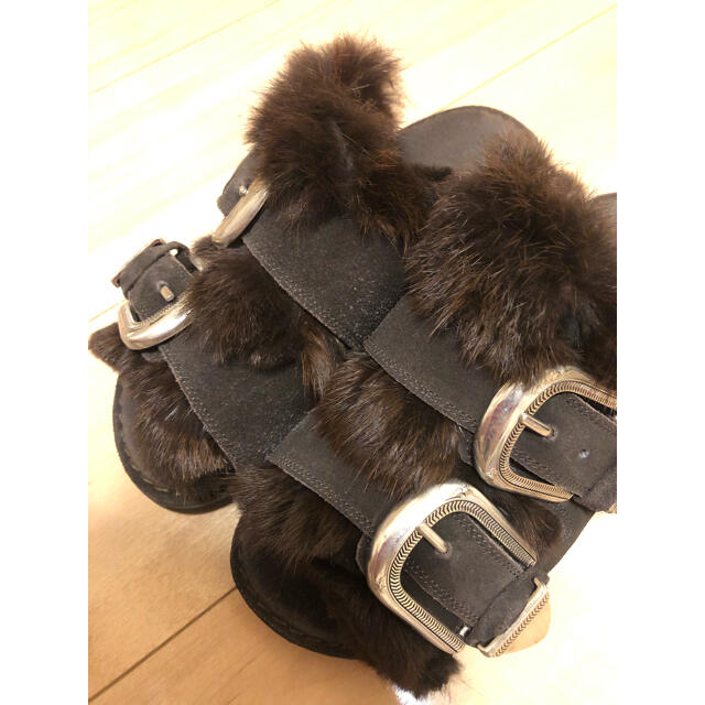 アパルトモンCAMINANDOカミナンドファーサンダル オフィシャル