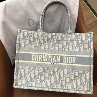 ディオール(Dior)のDIOR bookトート　グレー(トートバッグ)