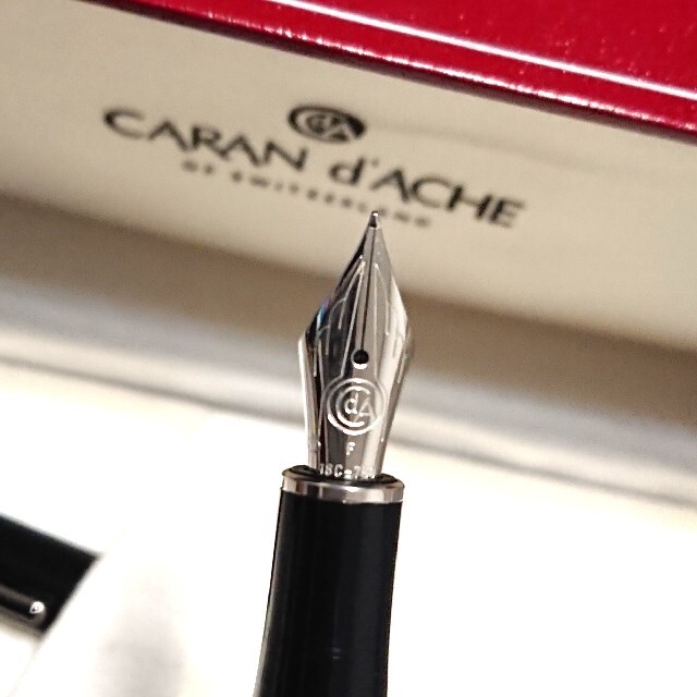 【レア】CARAN d'ACHE カランダッシュ レマンコレクション万年筆 | フリマアプリ ラクマ