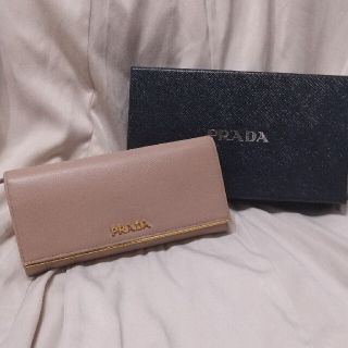 プラダ(PRADA)の【中古美品】パスケース付 ロングウォレット ピンクベージュ×ゴールド(財布)