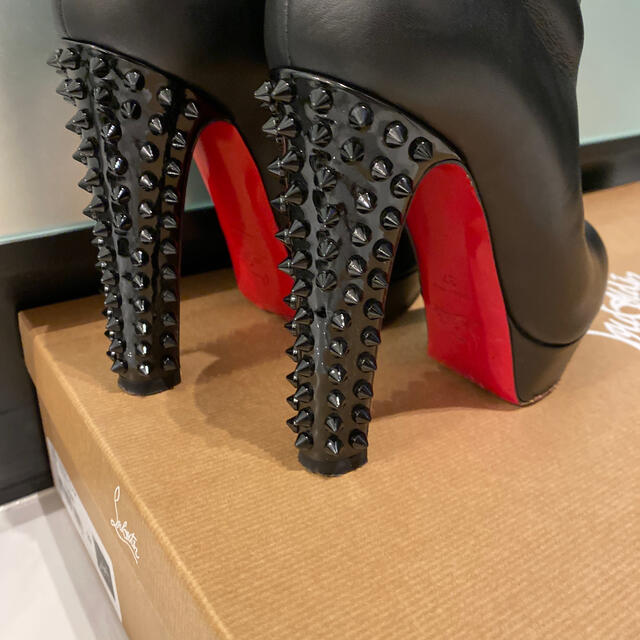 Christian Louboutin(クリスチャンルブタン)のクリスチャンルブタン　ブーツ レディースの靴/シューズ(ブーツ)の商品写真