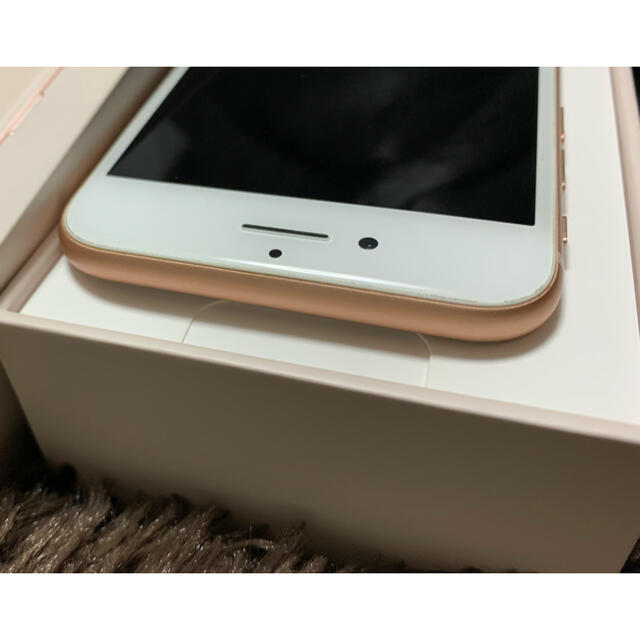 【即日発送可】iPhone8 64GB GOLD