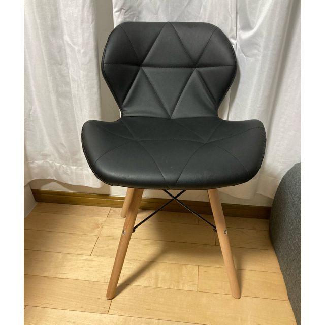 EAMES(イームズ)の未使用イームズチェア　ブラック インテリア/住まい/日用品の椅子/チェア(ダイニングチェア)の商品写真