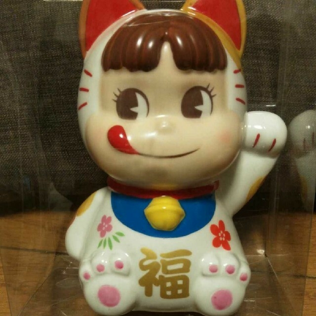 開運ペコちゃん　招き猫　フィギュアフィギュア