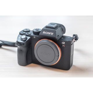 ソニー(SONY)のSONY ソニー α7rii ILCE-7RM2 ボディ外箱・付属品完備 (ミラーレス一眼)