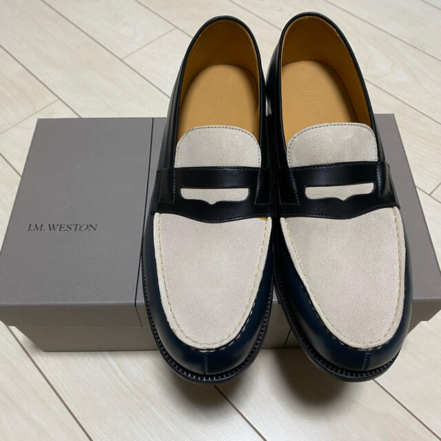 J.M. WESTON(ジェーエムウエストン)の新品 JMウエストン 180 ローファー トゥモローランド別注 5D UK6D メンズの靴/シューズ(ドレス/ビジネス)の商品写真