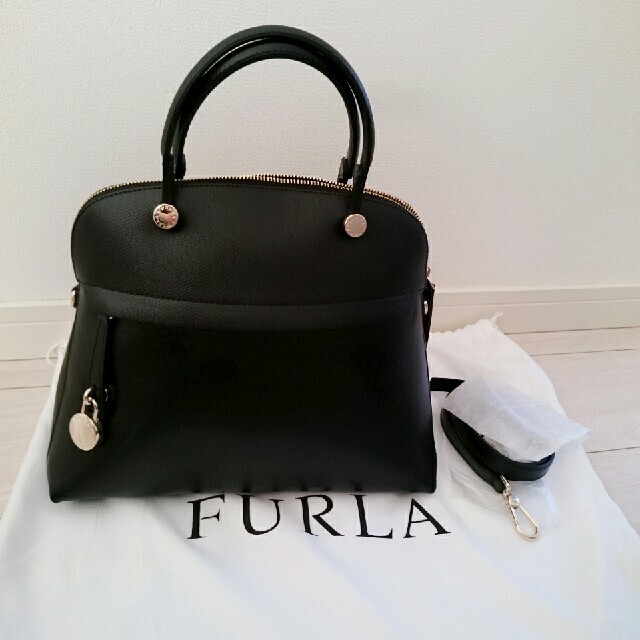 Furla(フルラ)のフルラ パイパー ブラック レディースのバッグ(ハンドバッグ)の商品写真