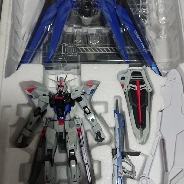 メタルビルド フリーダムガンダム