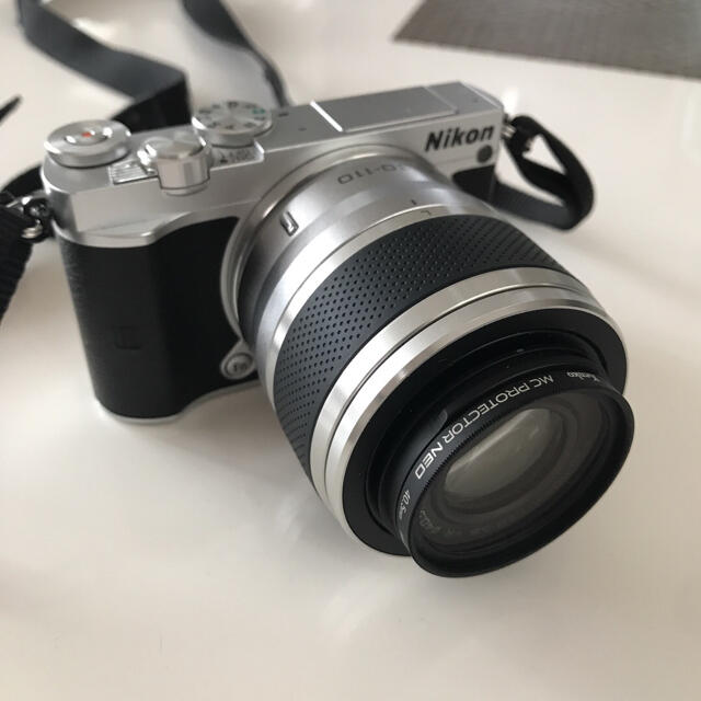 Nikon 1 J5シルバーＷレンズセットNikon