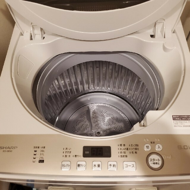 美品 SHARP 製造年2020年 穴無し槽洗濯機(6Kg) ES-GE6D スマホ/家電/カメラの生活家電(洗濯機)の商品写真