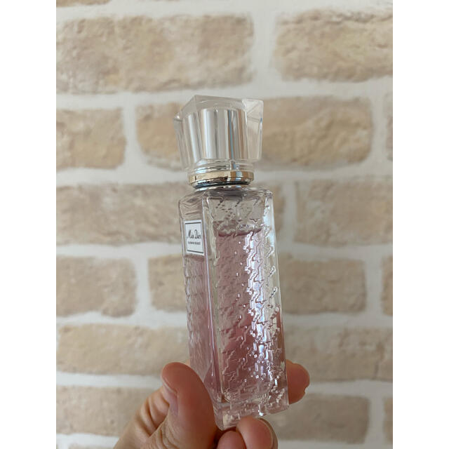 Dior(ディオール)のミスディオール　ブルーミングブーケ　ローラー コスメ/美容の香水(香水(女性用))の商品写真