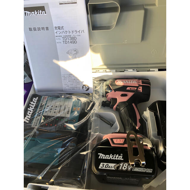 Makita(マキタ)の最終値下げ☆マキタ　インパクトドライバーフルセット　18v 3Ah☆ スポーツ/アウトドアの自転車(工具/メンテナンス)の商品写真