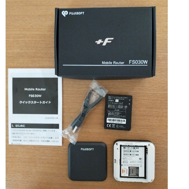 FUJISOFT モバイルルーター　FS030W 1