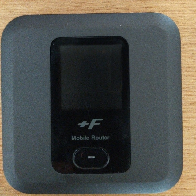 FUJISOFT モバイルルーター　FS030W 2