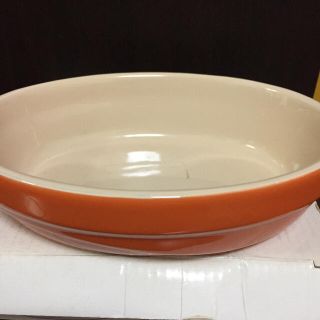 ルクルーゼ(LE CREUSET)の【新品】ルクルーゼ ウェーブオーバルディッシュ オレンジ ル・クルーゼ レア！(食器)