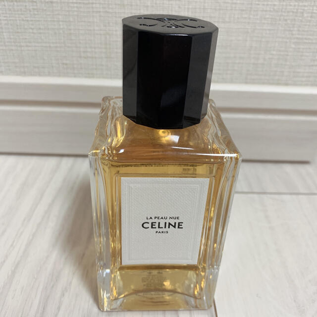 celine   CLINE LA PEAU NUE ラ・ポ・ヌの通販 by ☺︎parm .world