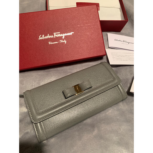 Ferragamo 長財布 新品未使用