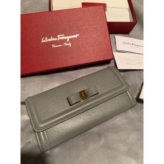 サルヴァトーレフェラガモ(Salvatore Ferragamo)のサルバトーレフェラガモ 長財布 新品未使用(財布)