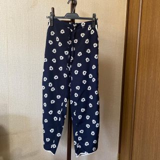 ビーミング ライフストア バイ ビームス(B:MING LIFE STORE by BEAMS)の花柄ネイビーラインパンツ(その他)