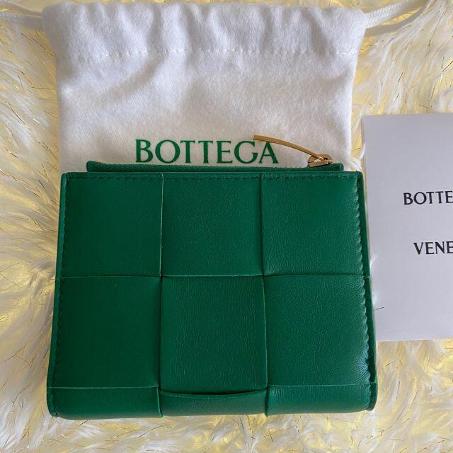 入手困難 BOTTEGA VENETA ボッテガヴェネタ 2つ折り財布