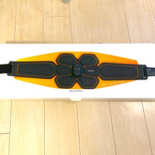 シックスパッド(SIXPAD)のSIXPAD Abs Belt（S.M.Lサイズ）(トレーニング用品)