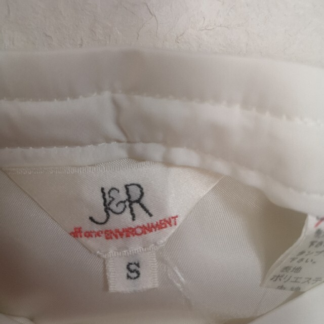 J&R(ジェイアンドアール)のJ&R スカート レディースのスカート(ミニスカート)の商品写真