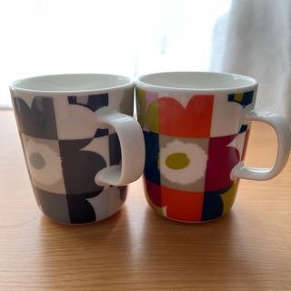 マリメッコ(marimekko)のmarimekko✿マリメッコ ペアマグカップ♥️(グラス/カップ)