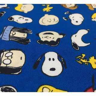 スヌーピー生地　スヌーピー　SNOOPY オックス生地　ハンドメイド　布　ハギレ(生地/糸)