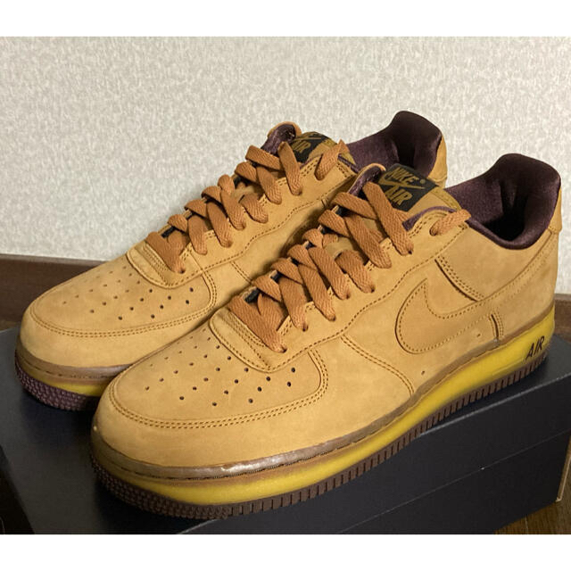 NIKE(ナイキ)のNIKE AIR FORCE 1 LOW WHEAT MOCHA 26.5cm メンズの靴/シューズ(スニーカー)の商品写真