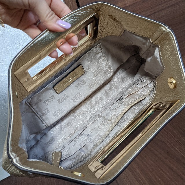 Michael Kors(マイケルコース)のマイケルコース　クラッチバック　美品 レディースのバッグ(クラッチバッグ)の商品写真
