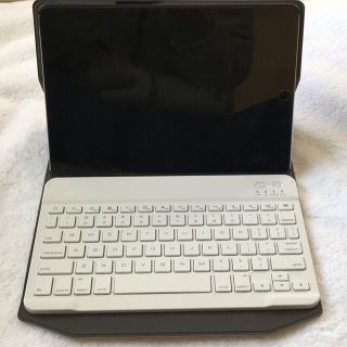 アイパッド(iPad)のiPad pro 9.7 wifi セルラーモデル　SIMフリー　128G(タブレット)