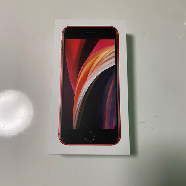 Apple(アップル)のiPhone SE 第2世代 (SE2) レッド　RED 赤64GB スマホ/家電/カメラのスマートフォン/携帯電話(スマートフォン本体)の商品写真