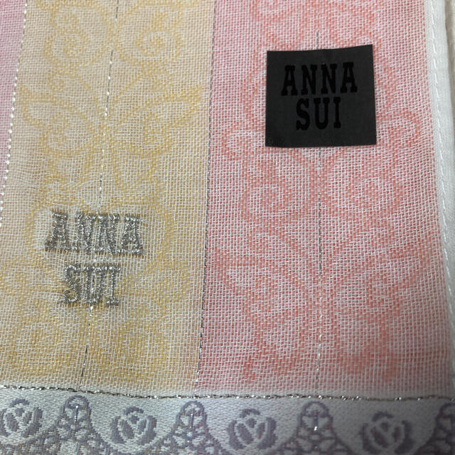 ANNA SUI(アナスイ)のアナスイ　ハンカチ　ガーゼpyバタフライ レディースのファッション小物(ハンカチ)の商品写真