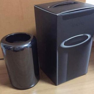 アップル(Apple)のMac Pro 2013(デスクトップ型PC)