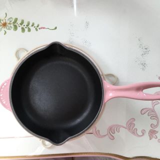 LE CREUSET - ル・クルーゼ スキレット フライパン シフォンピンク再