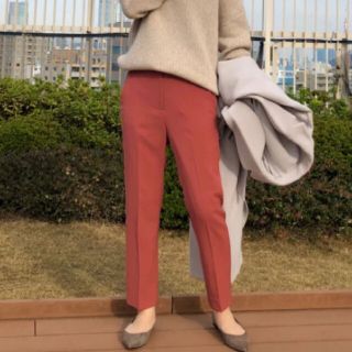 バビロン(BABYLONE)のハイウエストテーパードパンツ(カジュアルパンツ)