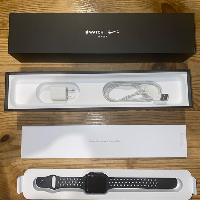 Apple Watch 3 42mm NIKEモデル GPS 腕時計(デジタル)