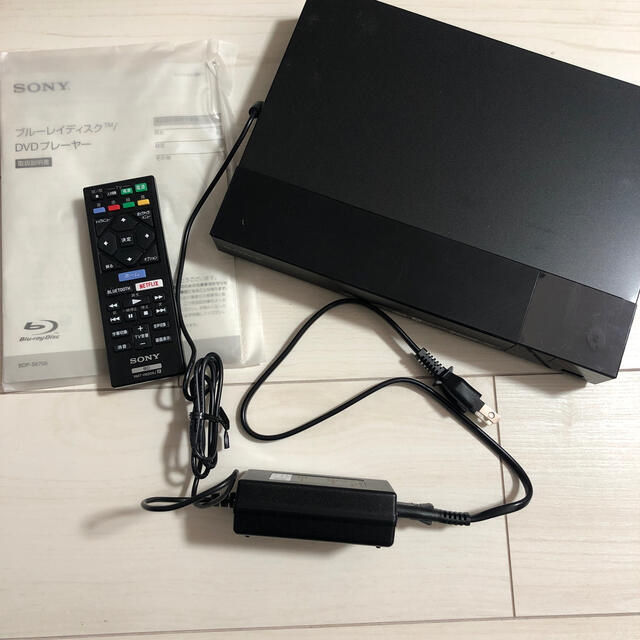 ソニーブルーレイプレーヤー/DVDプレーヤー4KアップコンバートBDPS6700 スマホ/家電/カメラのテレビ/映像機器(ブルーレイプレイヤー)の商品写真