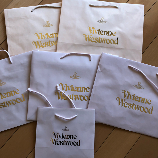 Vivienne Westwood(ヴィヴィアンウエストウッド)のゆう様専用　vivienne ショッパー　限定 レディースのバッグ(ショップ袋)の商品写真