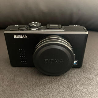 シグマ(SIGMA)のSIGMA DP1X 美品！オマケ付き！(コンパクトデジタルカメラ)