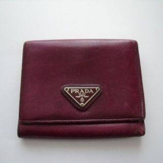 プラダ(PRADA)のPRADA プラダ■本革レザー・2つ折り財布■ ダークパープル系■ 小銭入れ付き(財布)