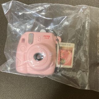 フジフイルム(富士フイルム)のチェキ　ストラップ　ピンク(フィルムカメラ)